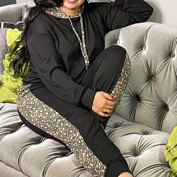 Loungewear Set - Picture 4 of 4